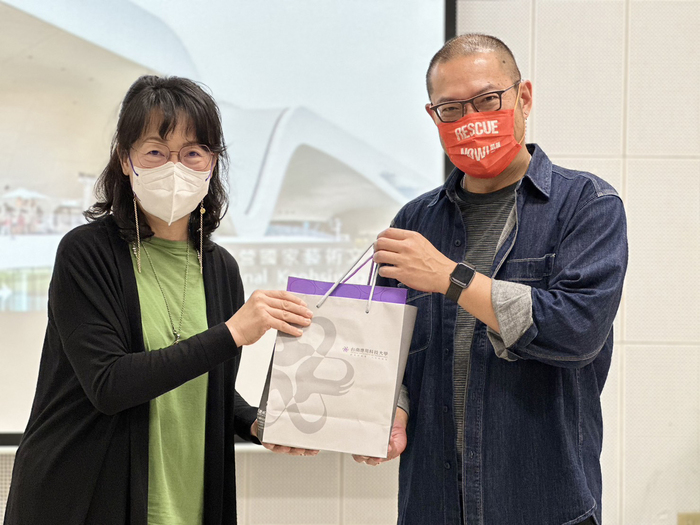 【让艺术在众人的心中茁壮】图片